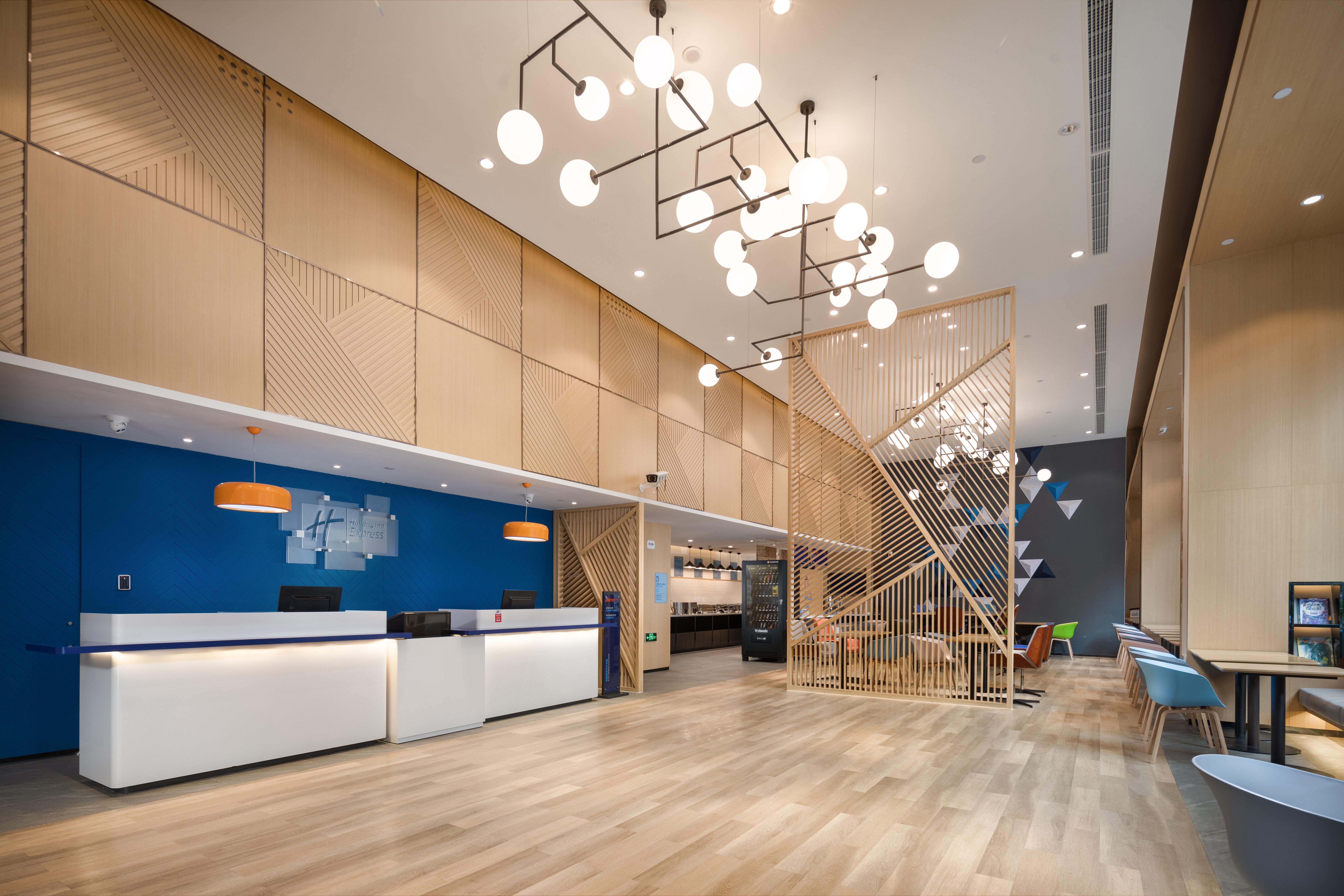 Holiday Inn Express Ningbo City Center By Ihg Buitenkant foto